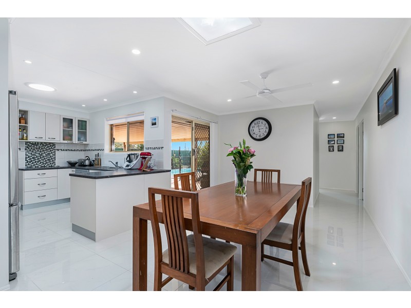 2 Leeds Court, Alexandra Hills QLD 4161