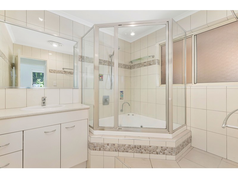 2 Leeds Court, Alexandra Hills QLD 4161