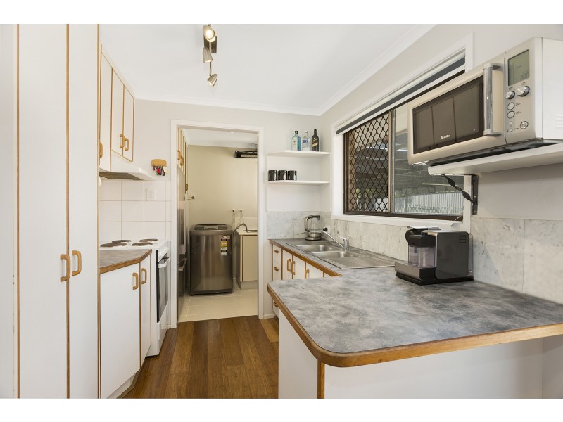 16 Wren Street, Birkdale QLD 4159