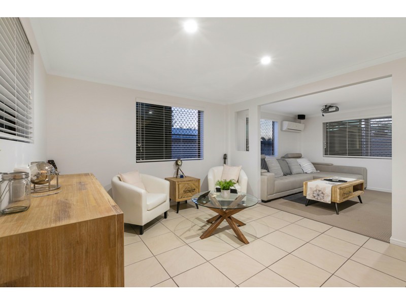 2 Lindon Street, Birkdale QLD 4159
