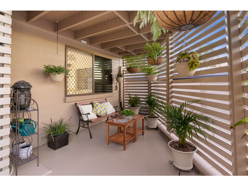 2 Lindon Street, Birkdale QLD 4159