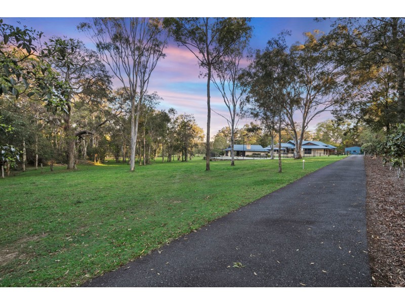 57 Double Jump Road, Redland Bay QLD 4165