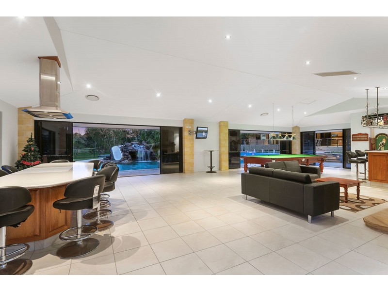 57 Double Jump Road, Redland Bay QLD 4165