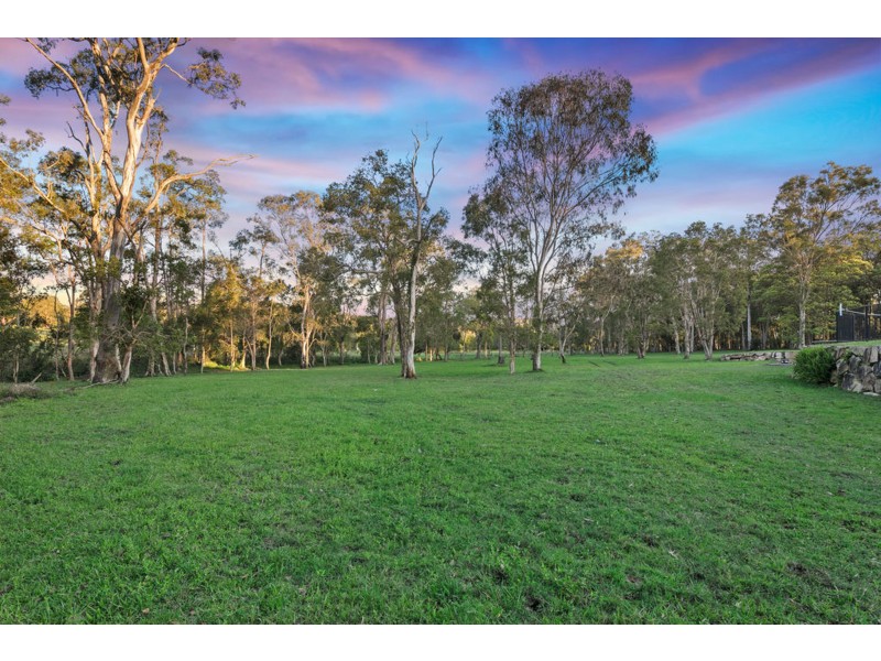 57 Double Jump Road, Redland Bay QLD 4165