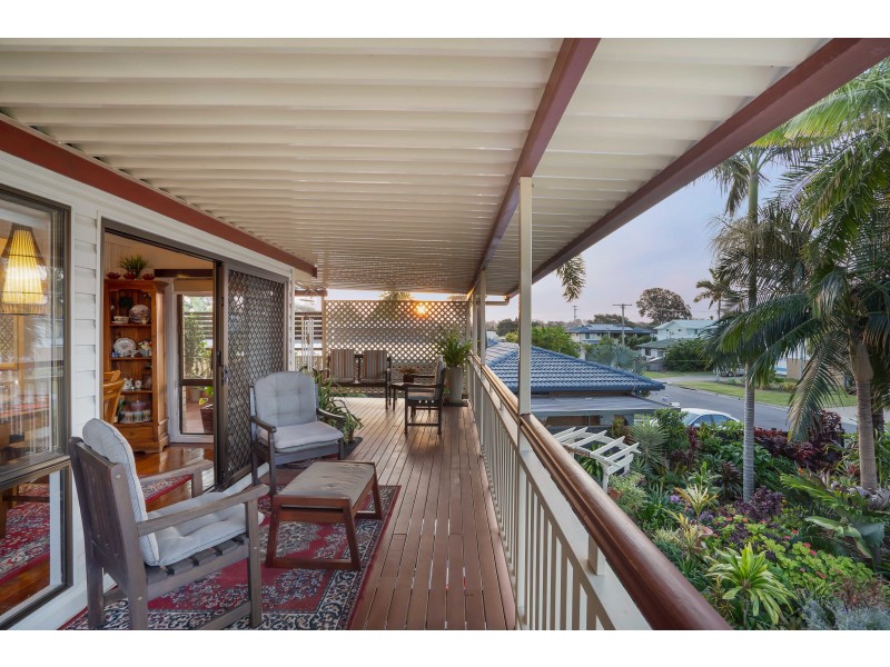 5 Moloii Cresent, Birkdale QLD 4159