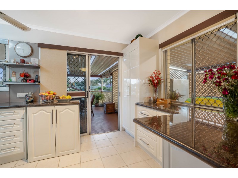 5 Moloii Cresent, Birkdale QLD 4159