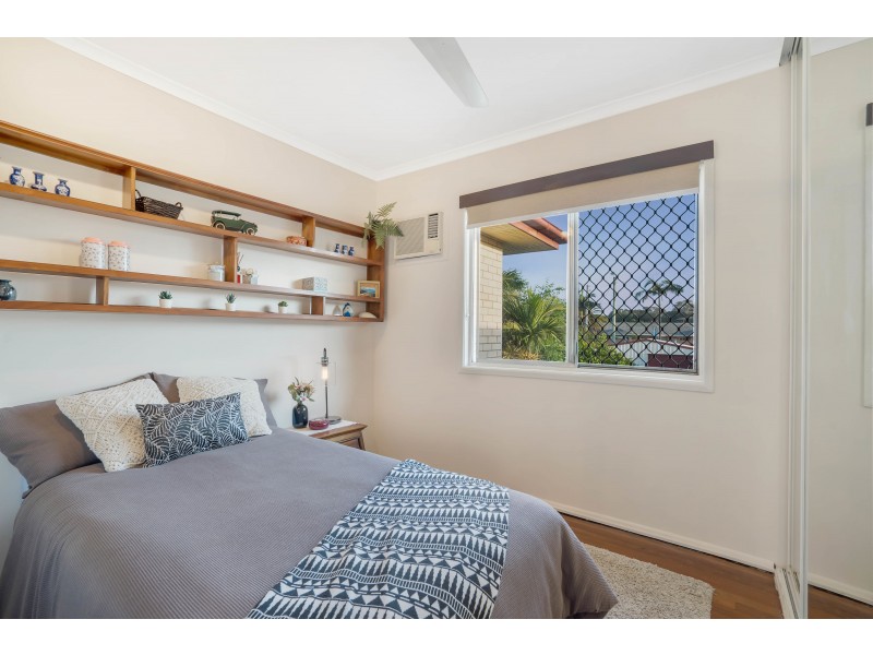 5 Moloii Cresent, Birkdale QLD 4159