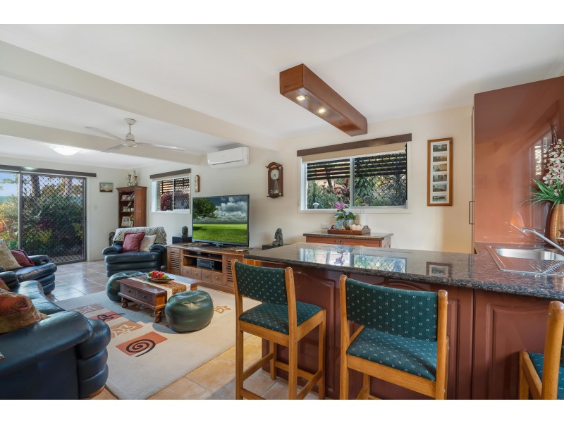 5 Moloii Cresent, Birkdale QLD 4159