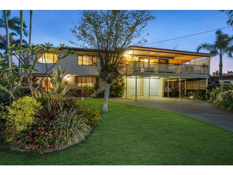 5 Moloii Cresent, Birkdale QLD 4159