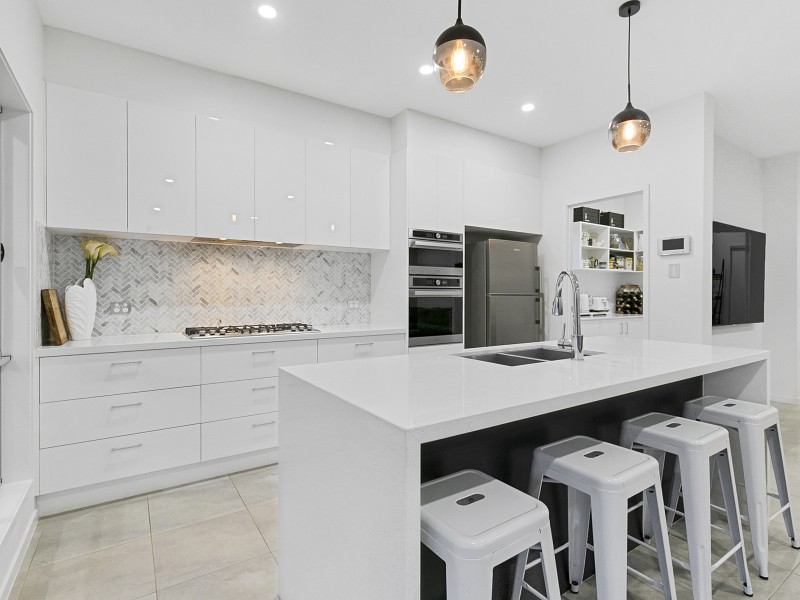 12 Water Street, Cleveland QLD 4163