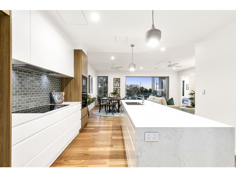 347 Main Rd, Wellington Point QLD 4160