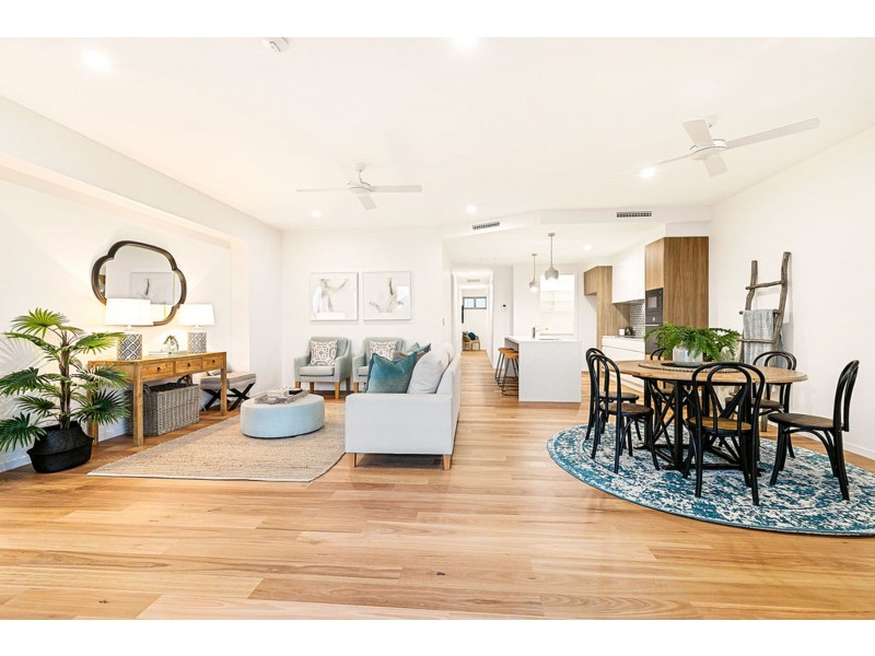 347 Main Rd, Wellington Point QLD 4160