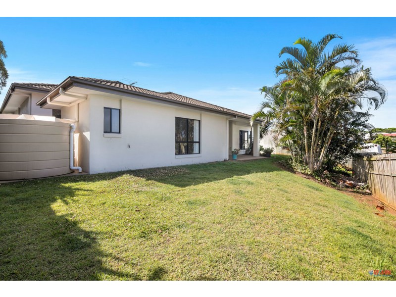 17 Cypress Street, Redland Bay QLD 4165