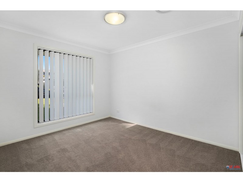 17 Cypress Street, Redland Bay QLD 4165