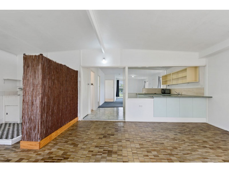 5 Allen Street, Victoria Point QLD 4165
