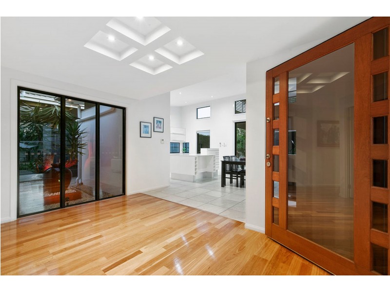 80 Sunningdale Drive, Redland Bay QLD 4165