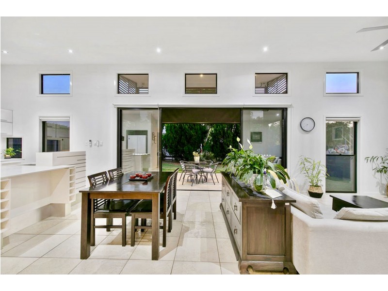 80 Sunningdale Drive, Redland Bay QLD 4165