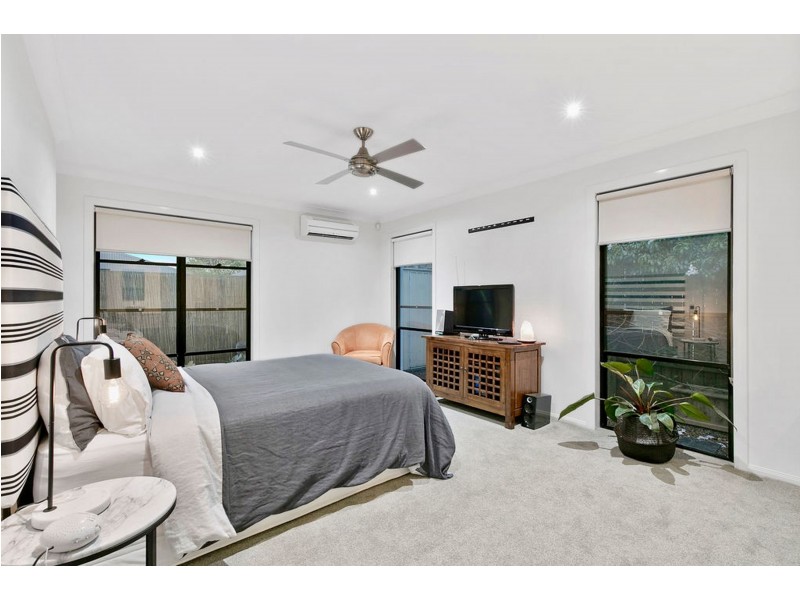 80 Sunningdale Drive, Redland Bay QLD 4165
