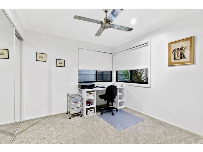 80 Sunningdale Drive, Redland Bay QLD 4165