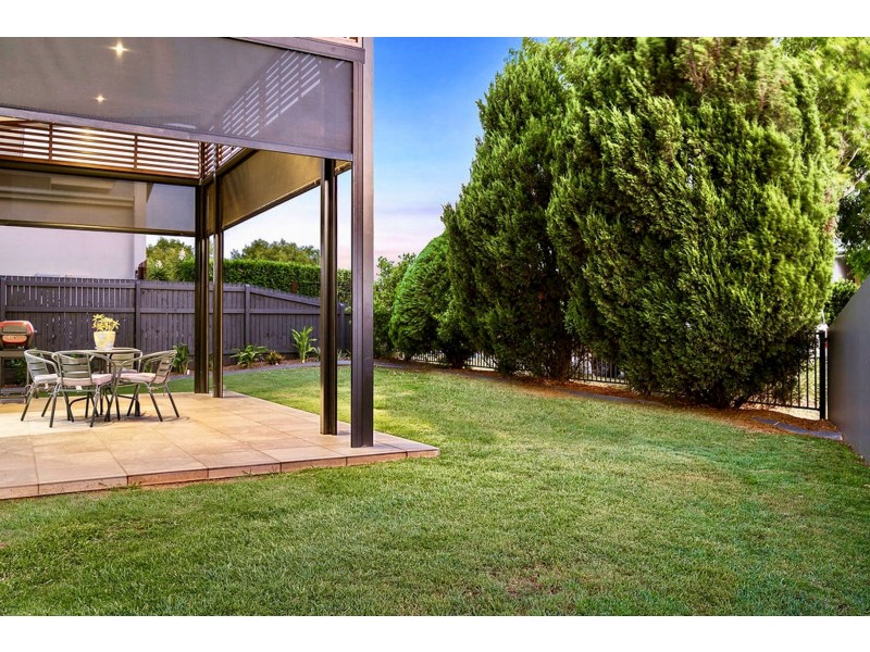 80 Sunningdale Drive, Redland Bay QLD 4165
