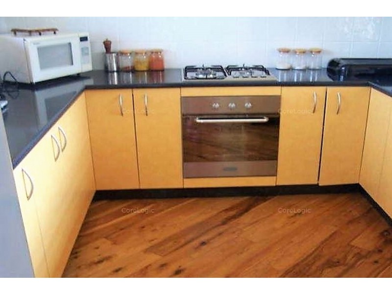 15 Squire Street, Macleay Island QLD 4184