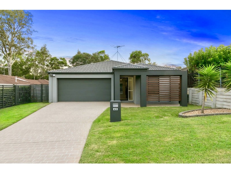 43 Aqua Crescent, Redland Bay QLD 4165