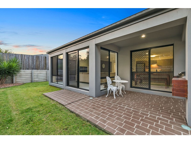 43 Aqua Crescent, Redland Bay QLD 4165