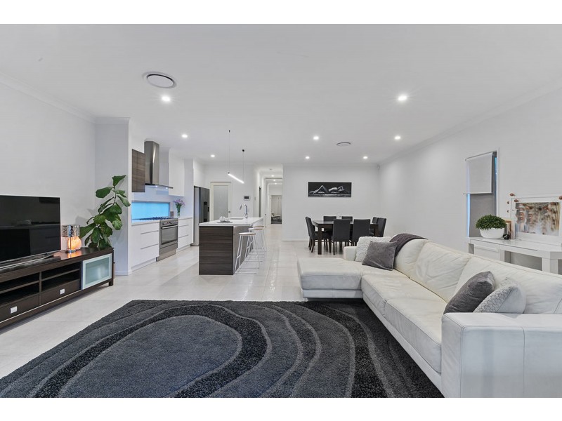 31 Frederick Street, Wellington Point QLD 4160