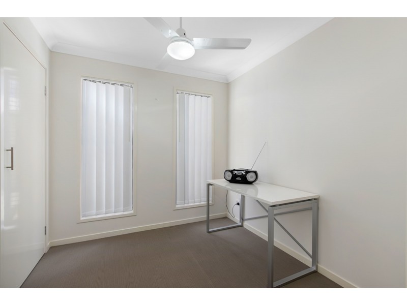 1/20 Boat Street, Victoria Point QLD 4165