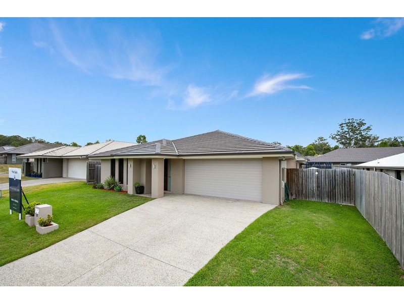 27 Whipbird Circuit, Victoria Point QLD 4165