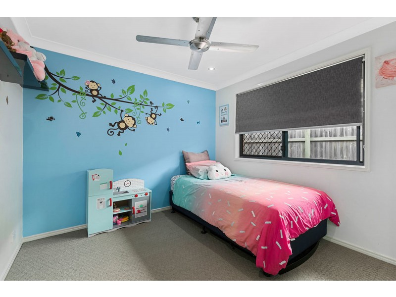 27 Whipbird Circuit, Victoria Point QLD 4165