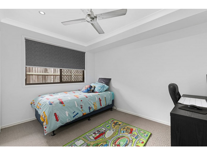 27 Whipbird Circuit, Victoria Point QLD 4165