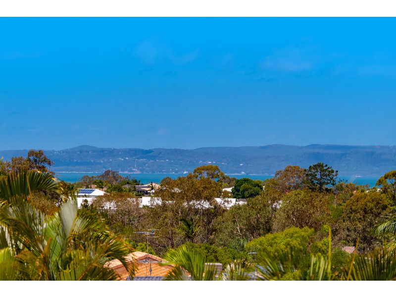 69 Riesling Street, Thornlands QLD 4164