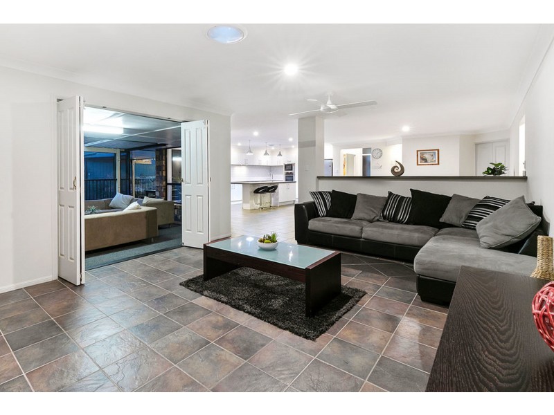 28 Grevillea Street, Redland Bay QLD 4165