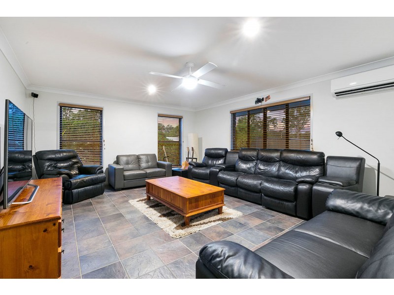 28 Grevillea Street, Redland Bay QLD 4165