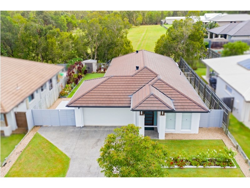 48 Whipbird Circuit, Victoria Point QLD 4165