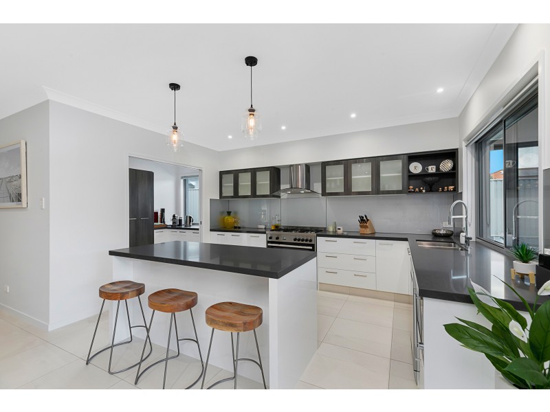 23 Tolson Terrace, Ormiston QLD 4160