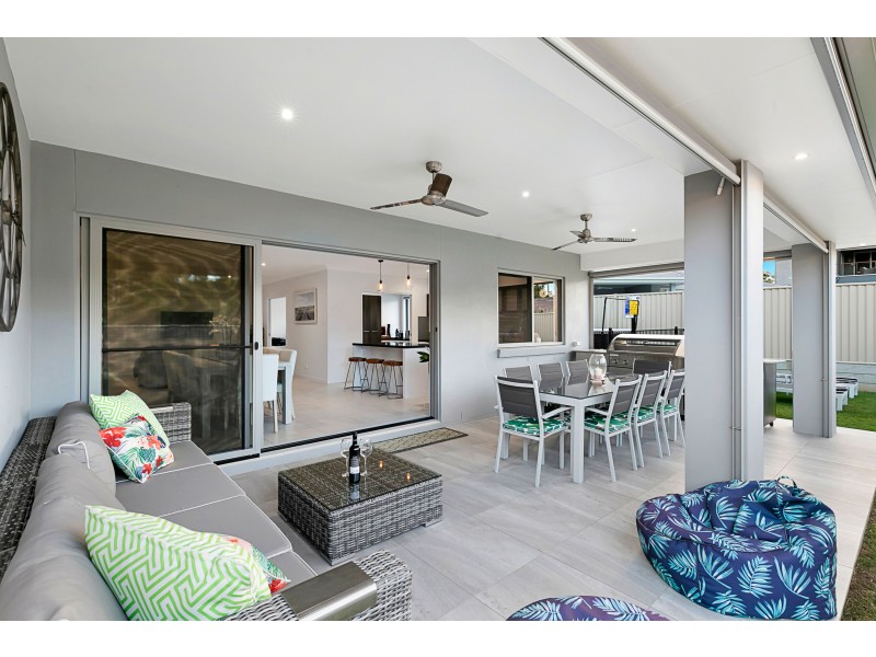 23 Tolson Terrace, Ormiston QLD 4160