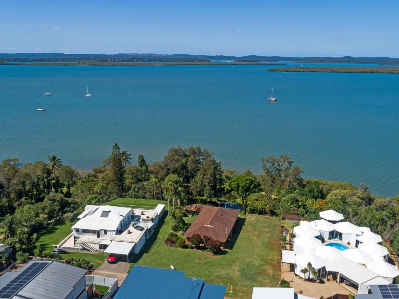 24 Wilson Esplanade, Redland Bay QLD 4165