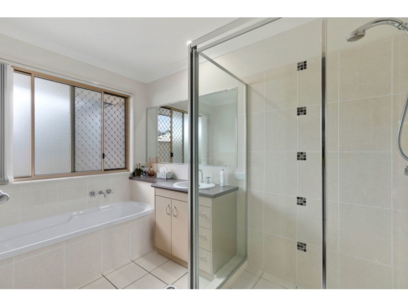 3 Crosby Place, Cleveland QLD 4163