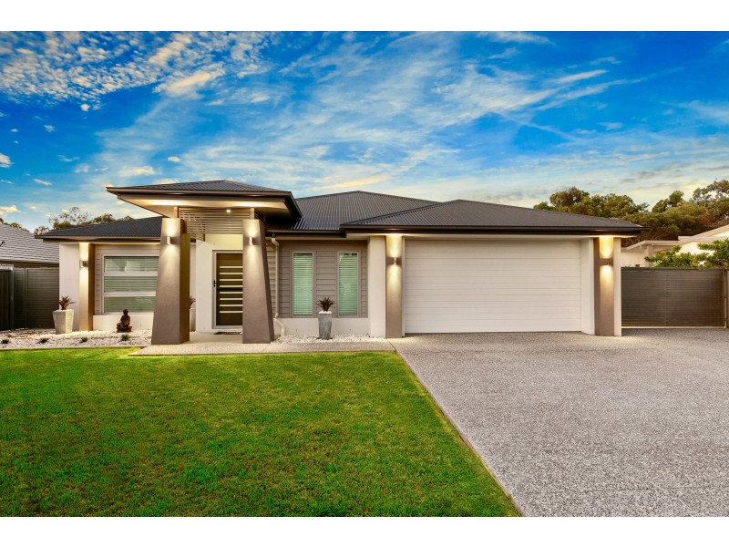 8 Nessie Place, Ormiston QLD 4160