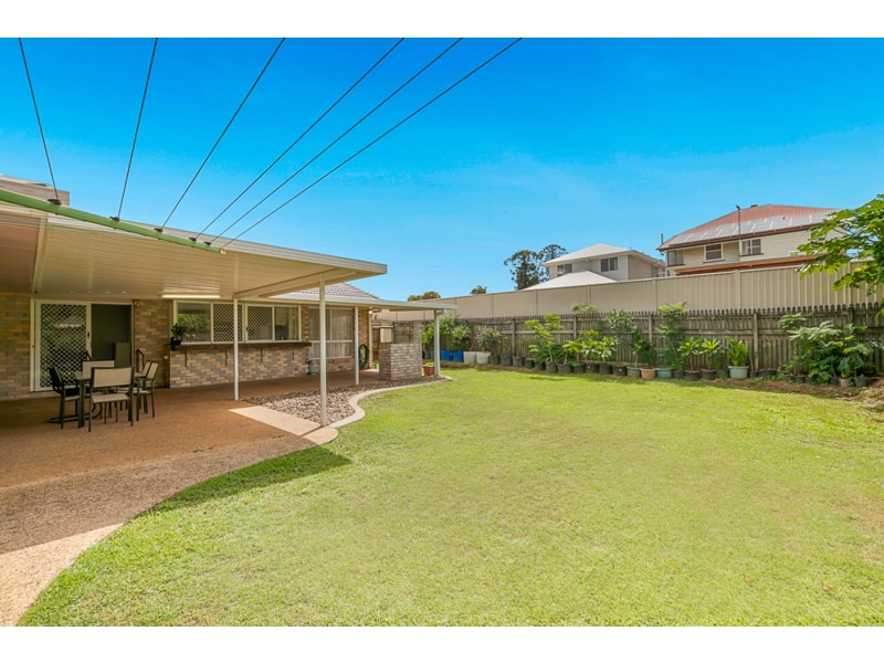 21 Wallace Street, Wellington Point QLD 4160
