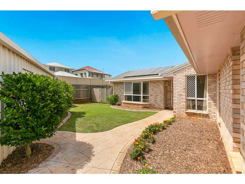 21 Wallace Street, Wellington Point QLD 4160