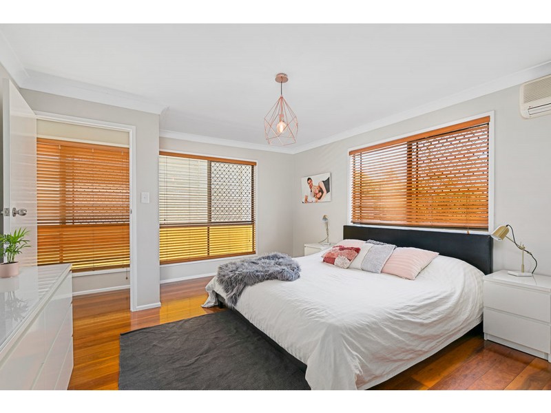 1 Sunbury Street, Birkdale QLD 4159