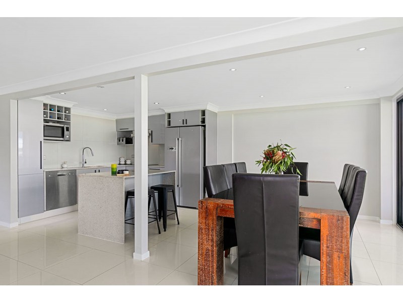1 Sunbury Street, Birkdale QLD 4159