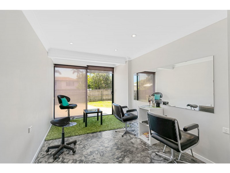1 Sunbury Street, Birkdale QLD 4159