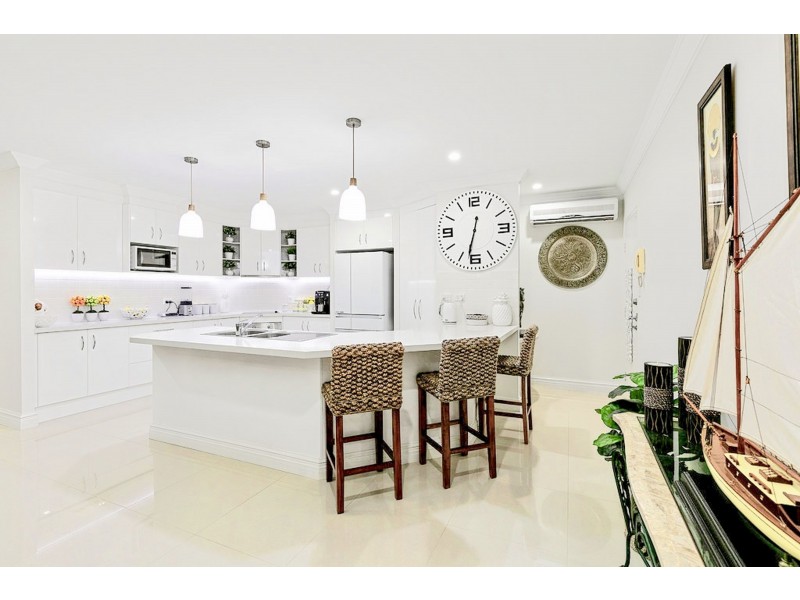 2/117 Shore Street North, Cleveland QLD 4163