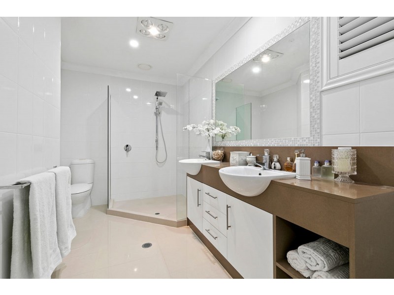 2/117 Shore Street North, Cleveland QLD 4163