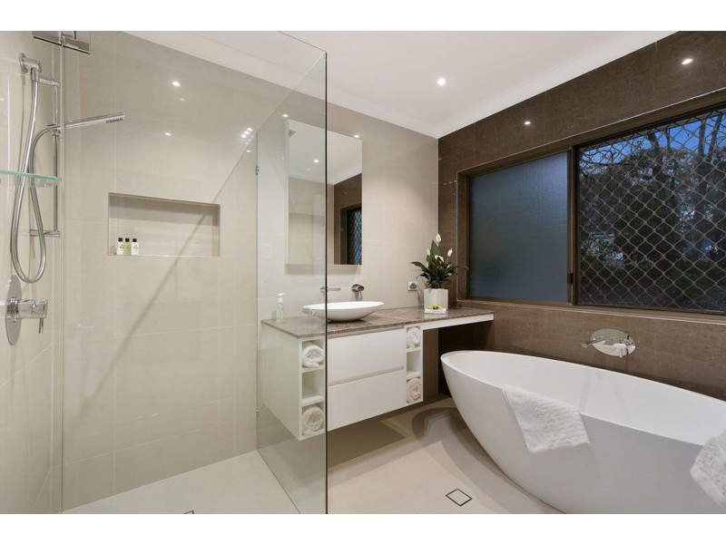 13 Venn Parade, Thornlands QLD 4164