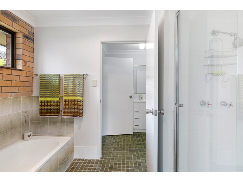 6 Rena Crt, Alexandra Hills QLD 4161